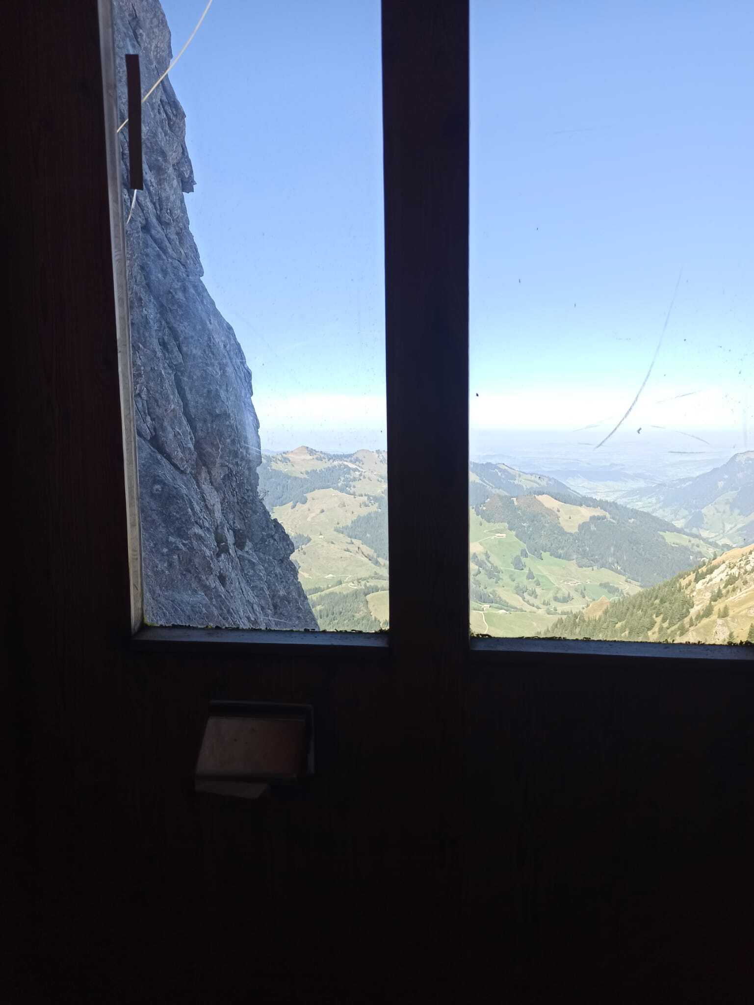 WhatsApp Image 2025-09-23 at 13.15.15 (2)